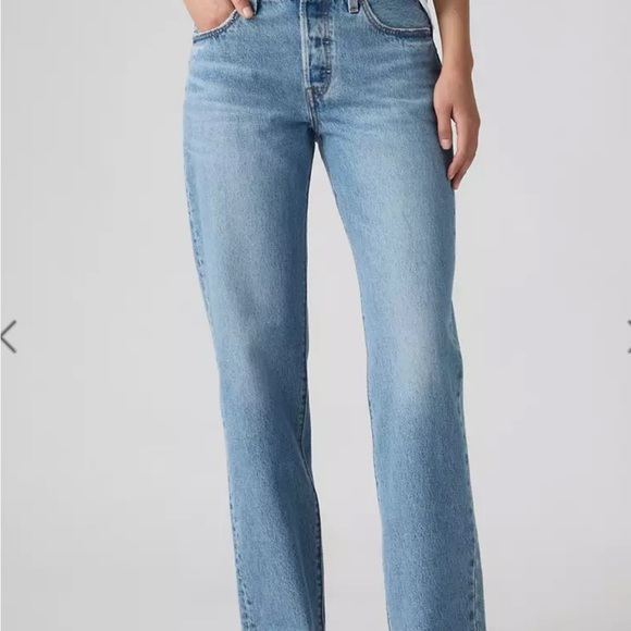 Levi's Denim - Levi's 501 90s Selvedge Straight Leg Jeans in Light Blue Wash